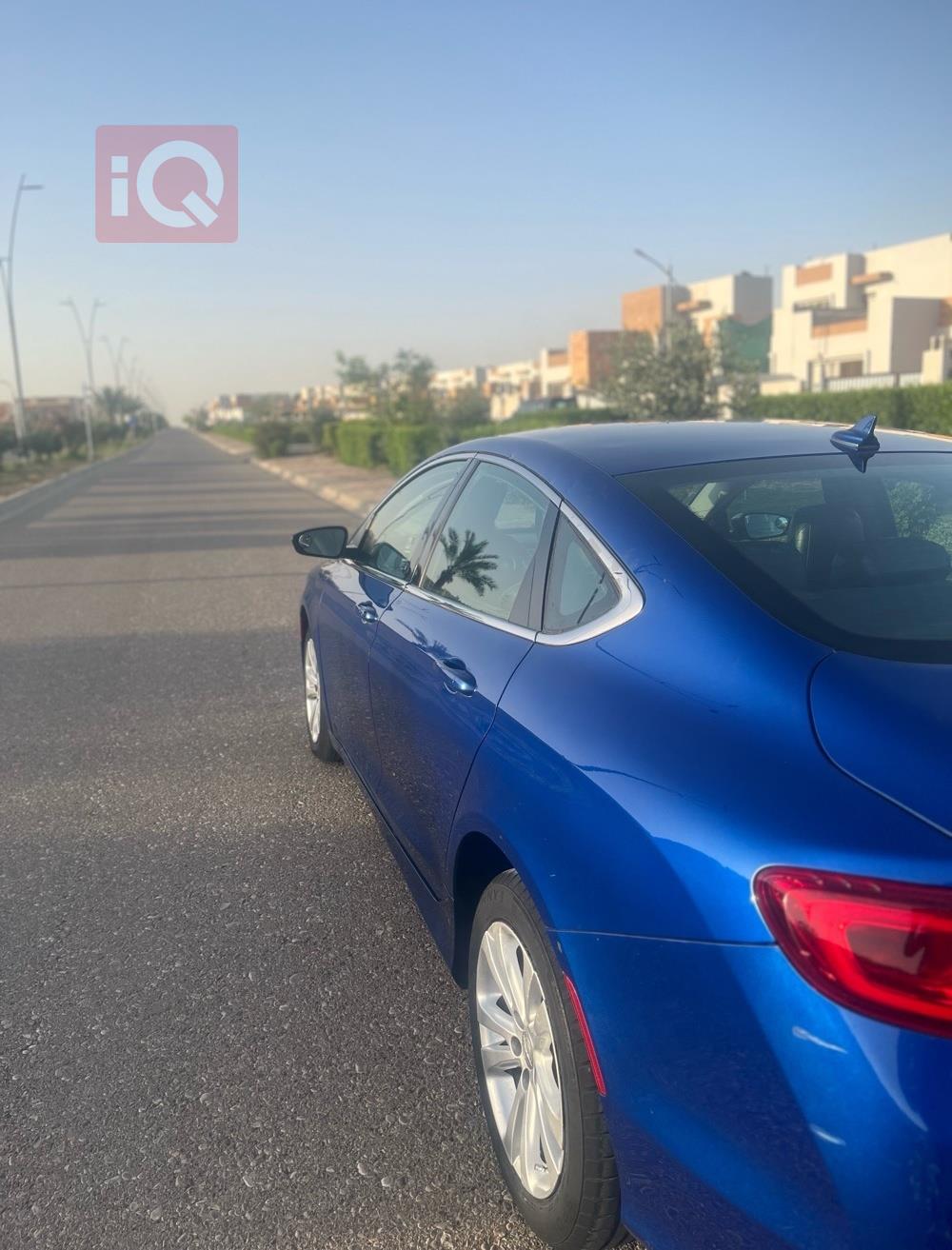 كرايسلر 200